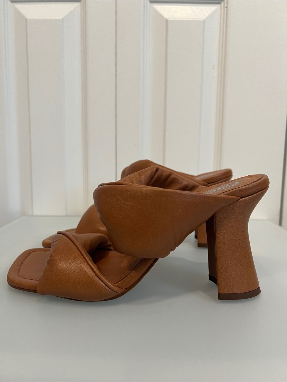 L’Intervalle Halki Tan Leather Mule Slip On Sandals Size 39